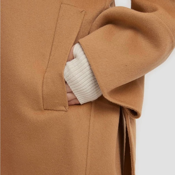 Lattelier Buttoned Wool Coat - Picture 6 of 11